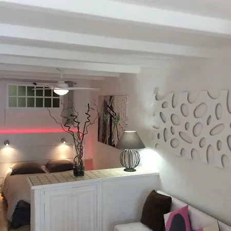 89 Le Grand Pin Apartment