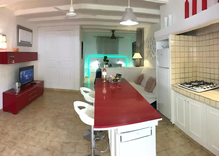 89 Le Grand Pin Apartment *